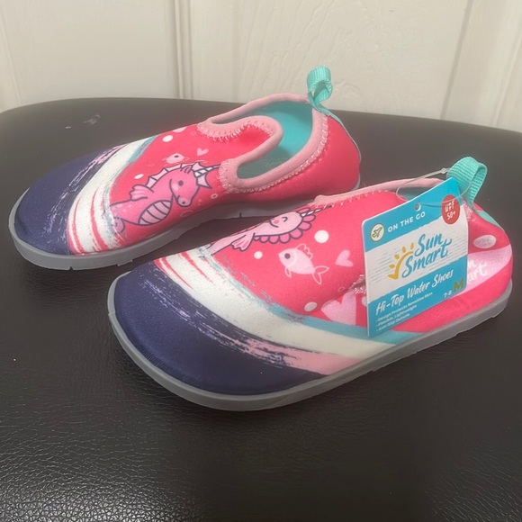 Sun Smart Hi-Top Water Shoes - Picture 1 of 5